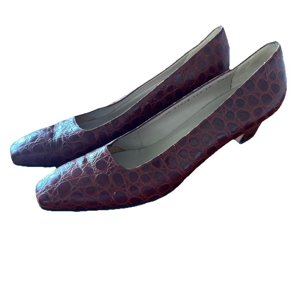 Salvatore Ferragamo Women's 10 AAAA Leather Croc Pattern High Heels Pumps Vtg